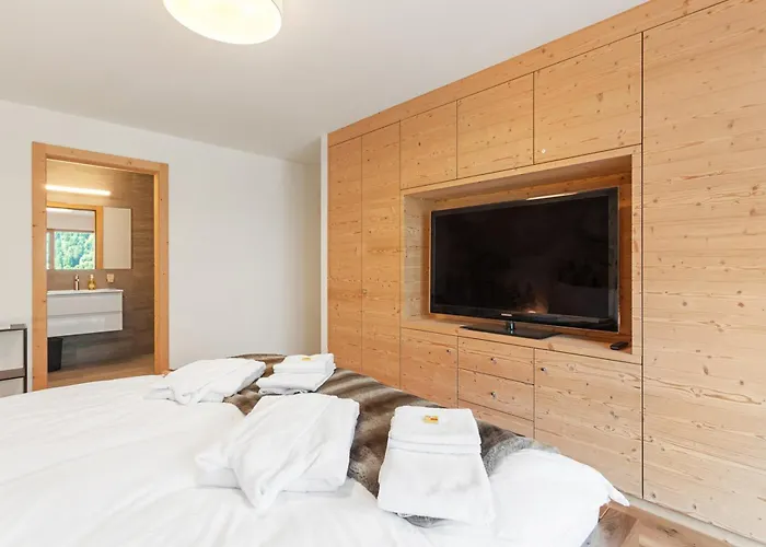 High-end Indoor Pool Apartamento *